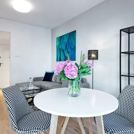 Kopernika8 Miro With Balcony And Ac Apartamento *